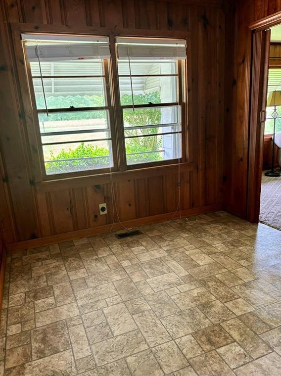 439 Cash Rd, Calhoun GA 30701-9717 exterior