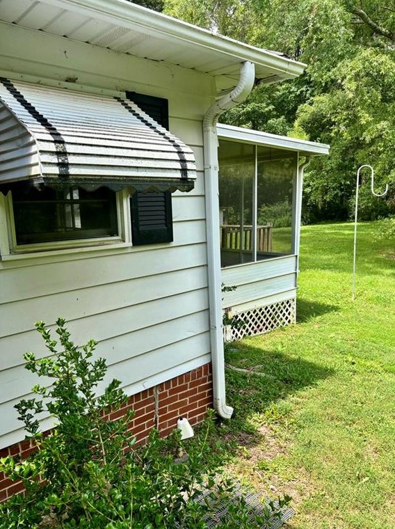 439 Cash Rd, Calhoun GA 30701-9717 exterior