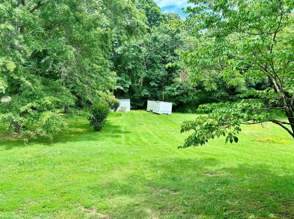 439 Cash Rd, Calhoun, GA 30701-9717
