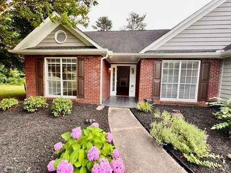 3027 Evonshire Ln, Dacula, GA 30019-2932