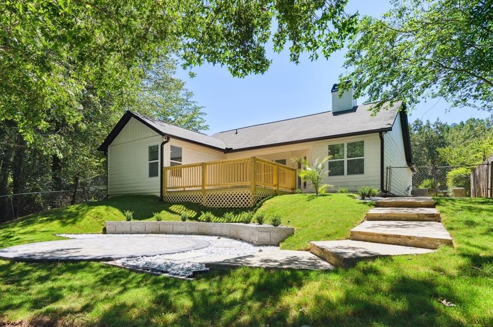 2765 Wildflower Ln, Lithonia, GA 30039-4071
