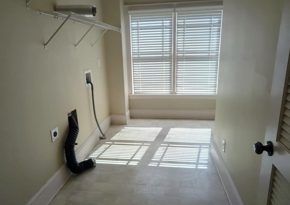 1876 Timberwood Trce, Decatur GA  30032-5228 exterior