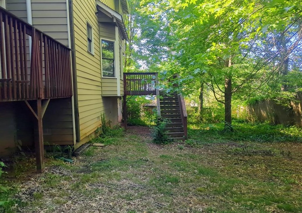 1876 Timberwood Trce, Decatur GA  30032-5228 exterior