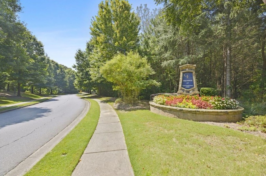 231 Madison Ave, Acworth, GA 30102