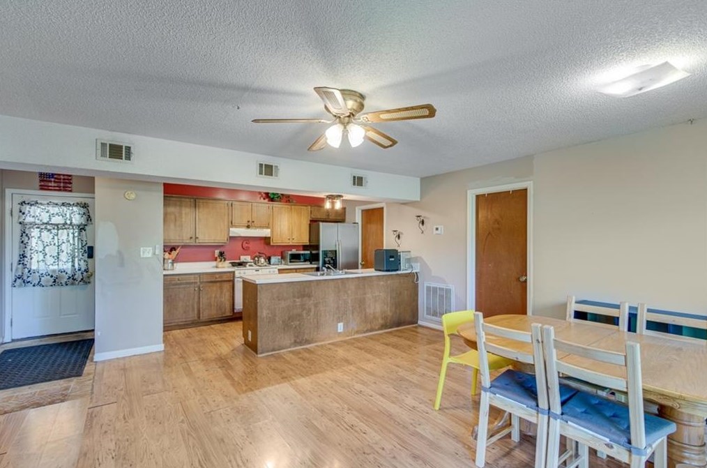 4012 Darryl Ln, Gainesville GA 30506-7121 exterior