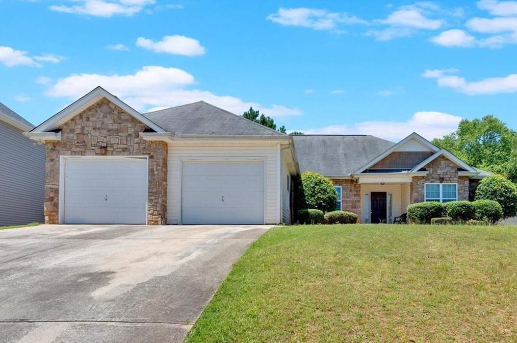 938 Center Bay Dr, Villa Rica, GA 30180