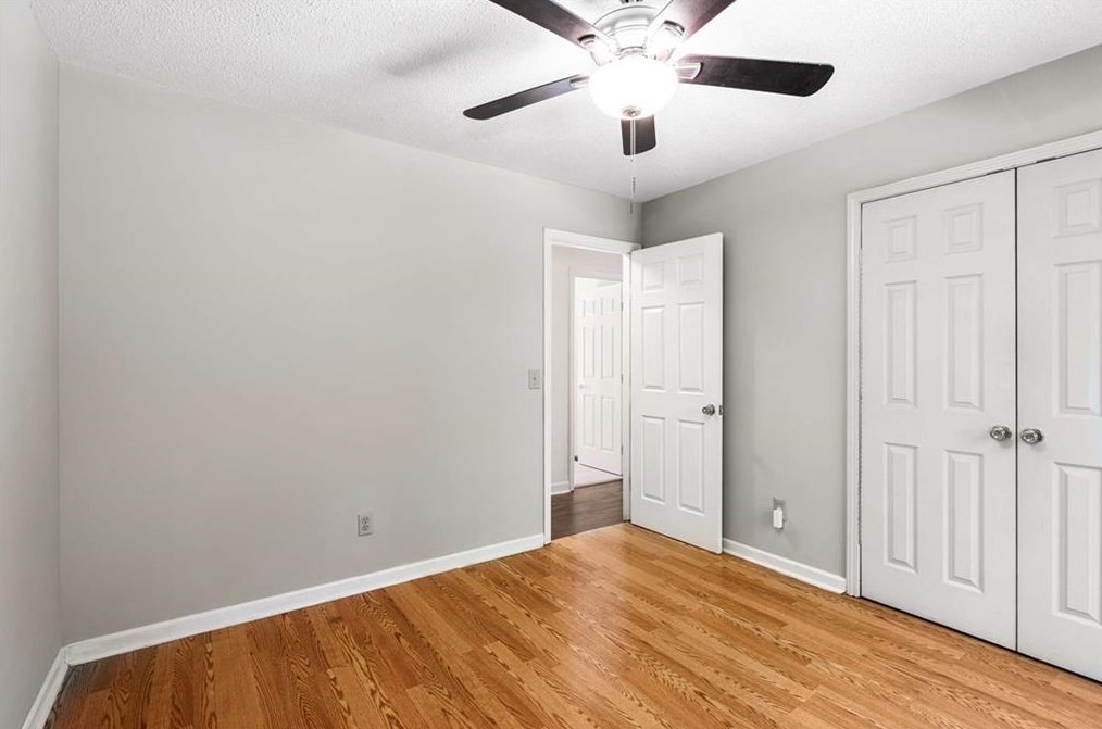 4292 Gregory Ln, Smyrna GA 30082-4427 exterior