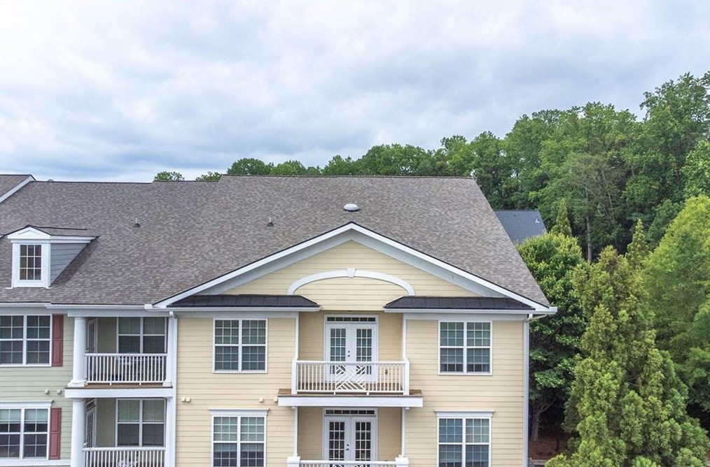 1955 Nocturne Dr, Alpharetta GA  30009-4827 exterior