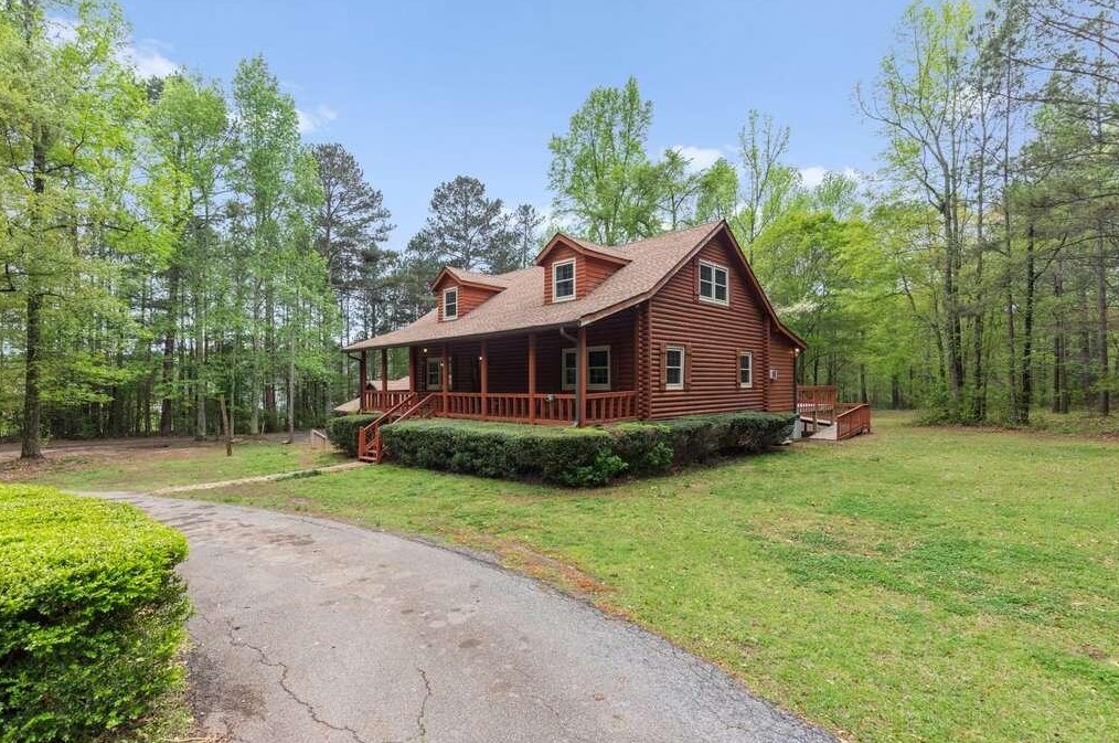 6502 Hearn Rd, Stockbridge GA  30281-1002 exterior