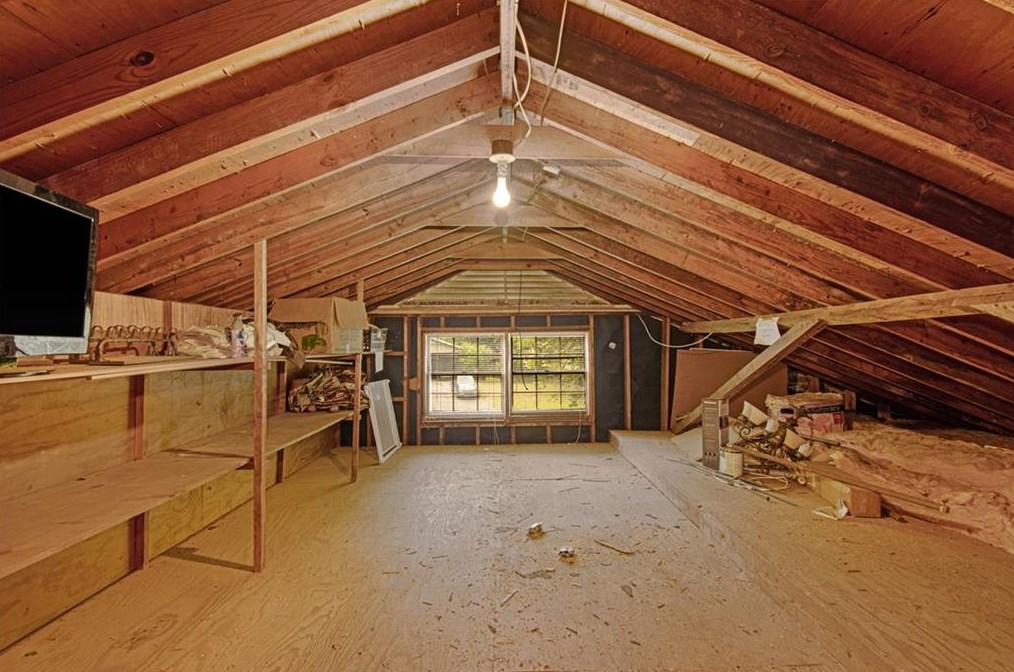 4576 Holliston Rd, Atlanta GA  30360-2058 exterior