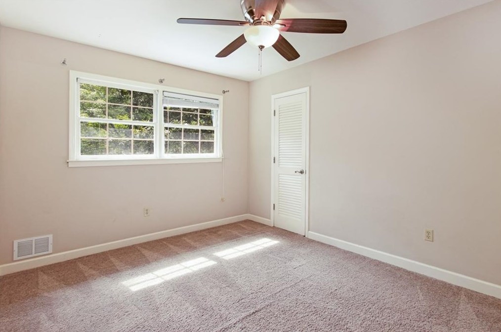 4576 Holliston Rd, Atlanta GA  30360-2058 exterior