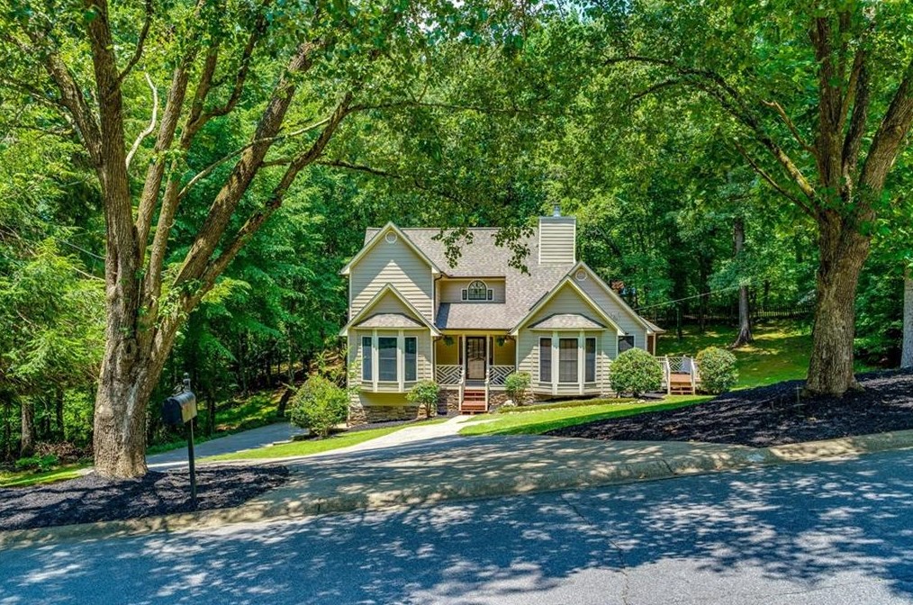 1470 Pine Lark Dr, Holly Springs, GA 30114-3997