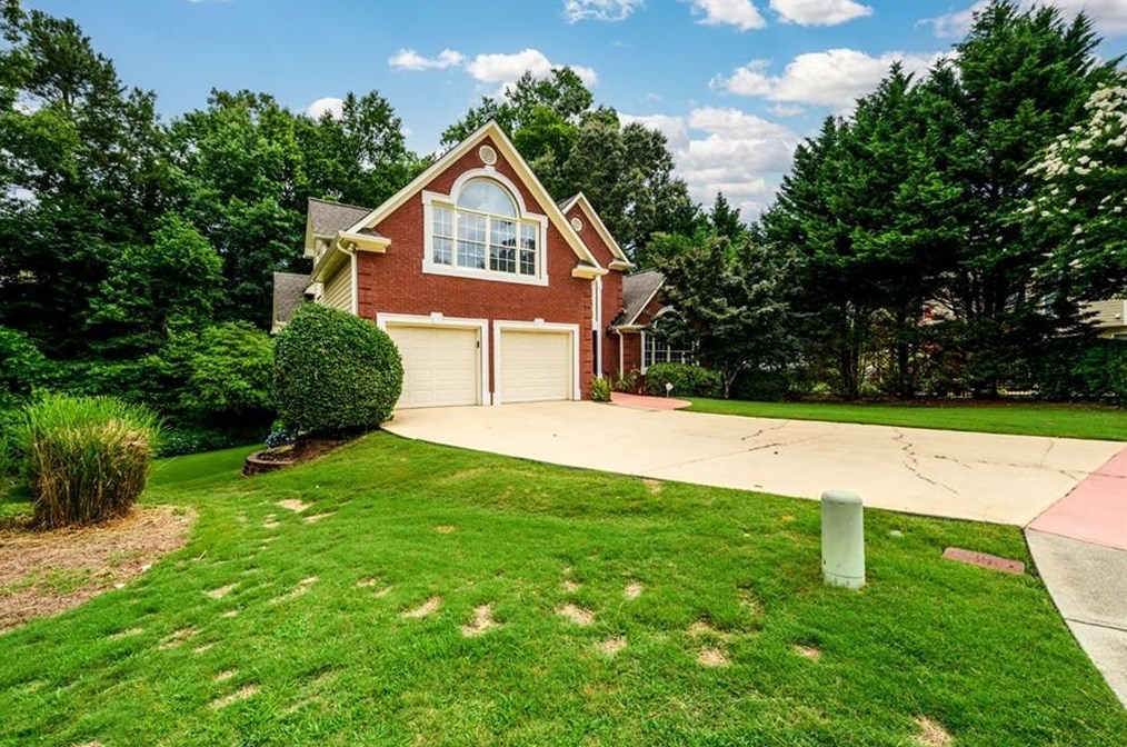 588 Timber Ives Dr, Dacula, GA 30019-4838