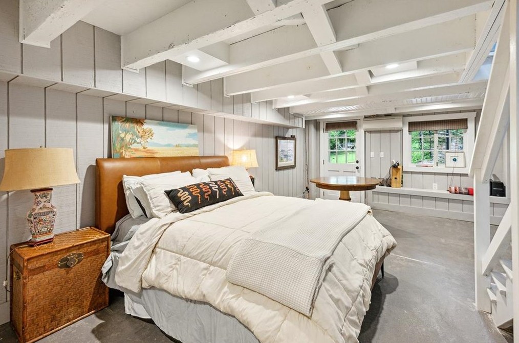 933 Church St, Decatur GA 30030-1527 exterior