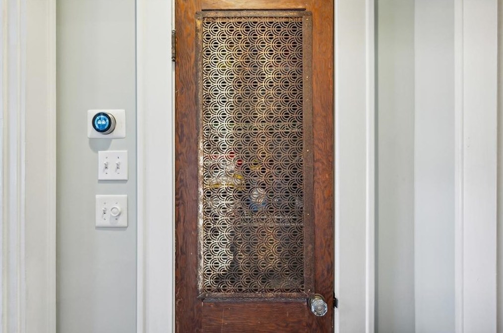 933 Church St, Decatur GA 30030-1527 exterior