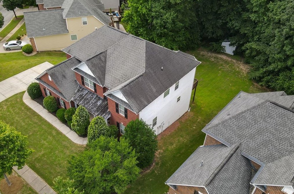 5481 The Vyne Ave, Atlanta GA  30349-8736 exterior