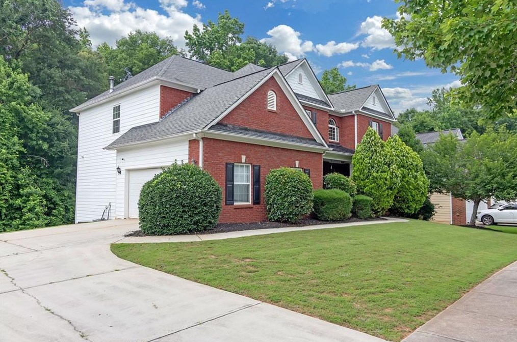 5481 The Vyne Ave, Atlanta GA  30349-8736 exterior