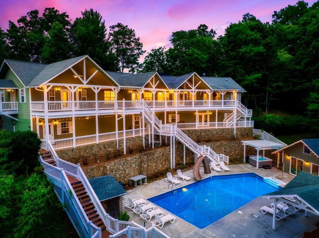 132 Oak Ridge Way, Morganton, GA 30560-6802