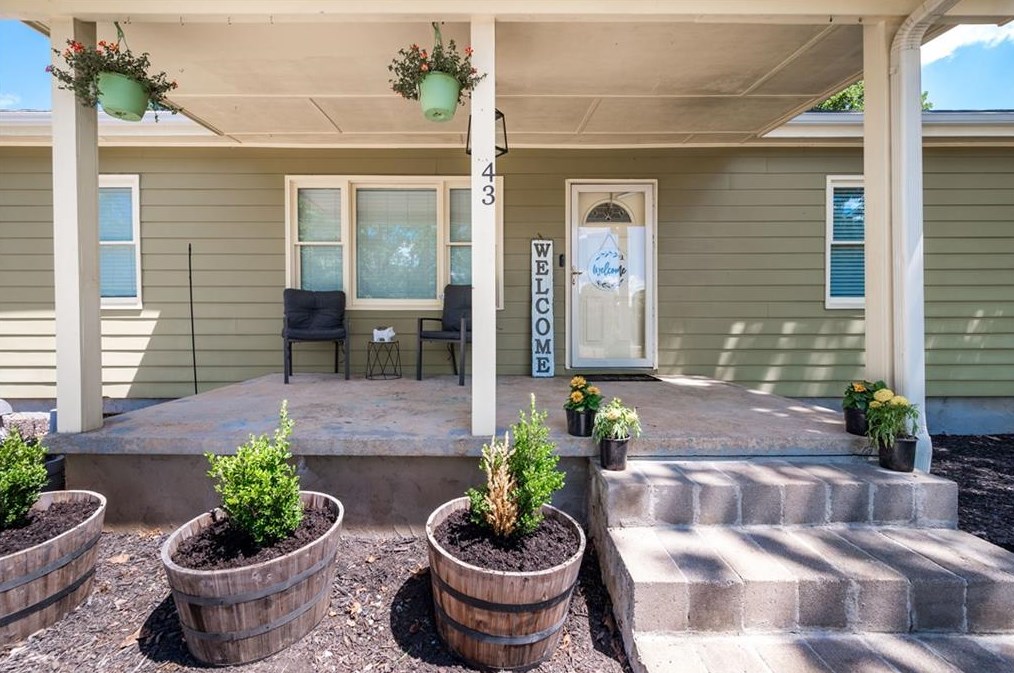 43 Steed Rd, Winder, GA 30680-3734