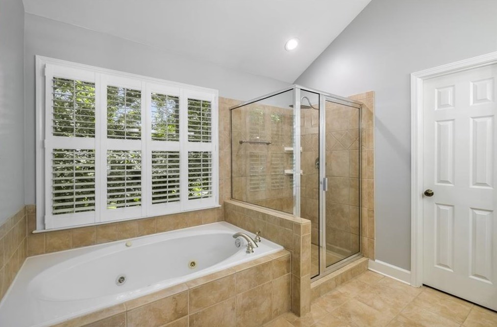 3062 Oaktree Ln, Duluth GA 30096-5886 exterior