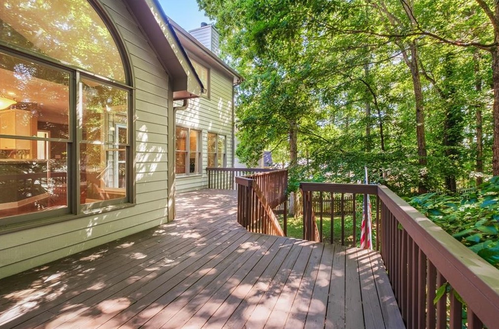 3062 Oaktree Ln, Duluth GA 30096-5886 exterior