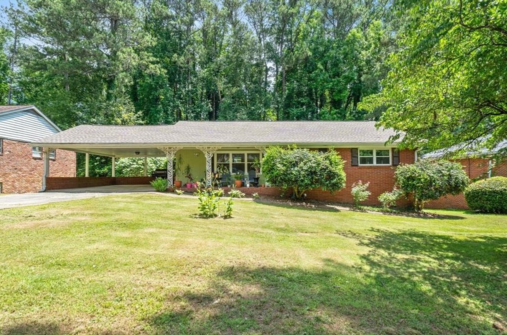 2914 Heather Dr, Atlanta, GA 30344-1944