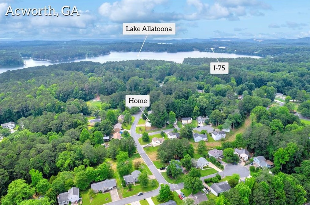 4989 Hunters Cove Dr, Acworth, GA 30101