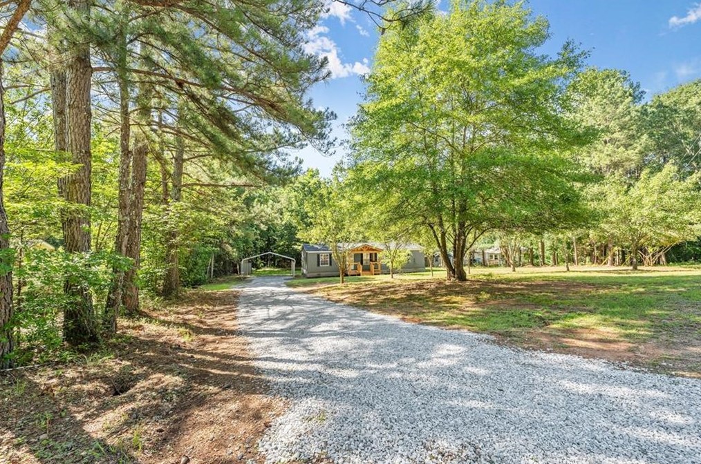 570 Jim David Rd, Nicholson, GA 30565-4404