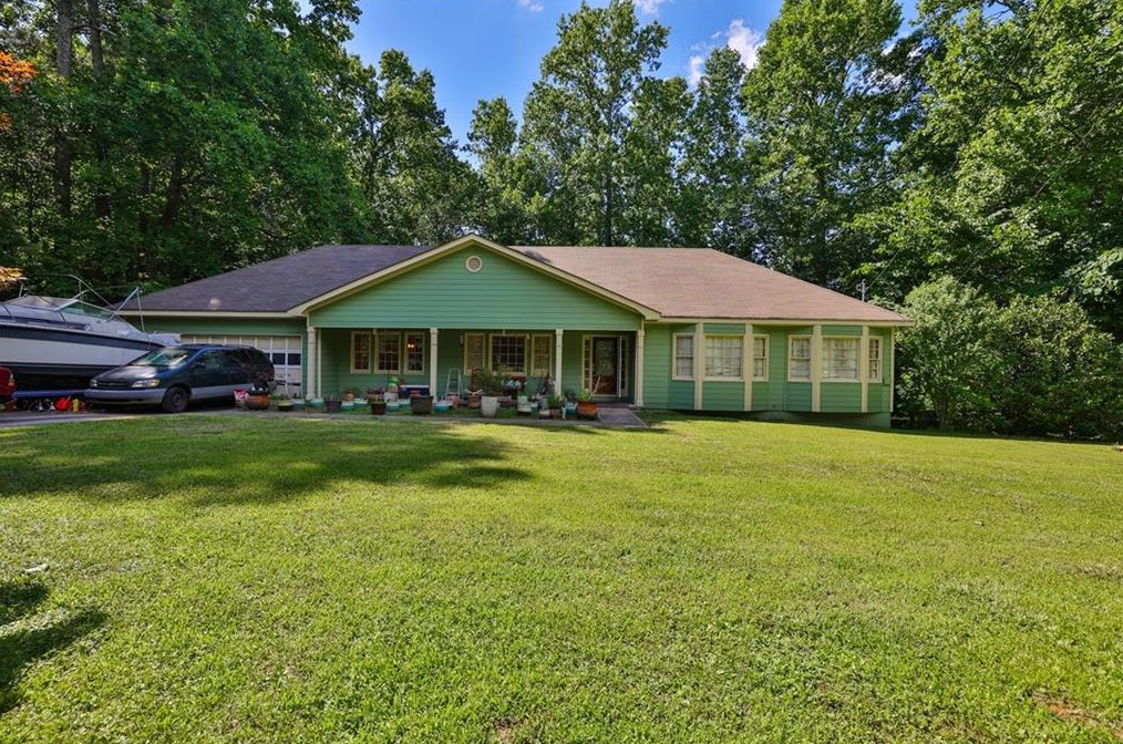 5118 Price Dr, Suwanee, GA 30024-1759