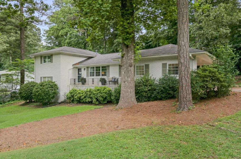 516 Woodland Dr, Marietta, GA 30064-3516