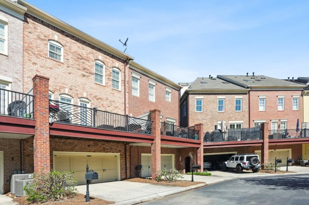 4385 Bridgehaven Dr, Smyrna GA  30080-6552 exterior