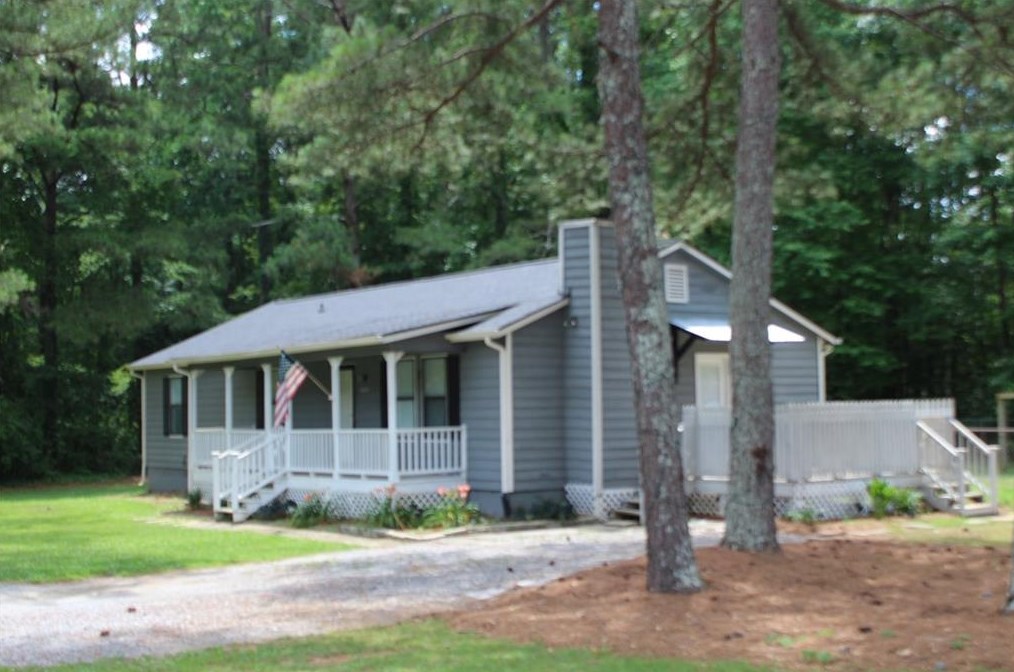 3249 Ridgecrest Dr, Powder Springs, GA 30127-1834