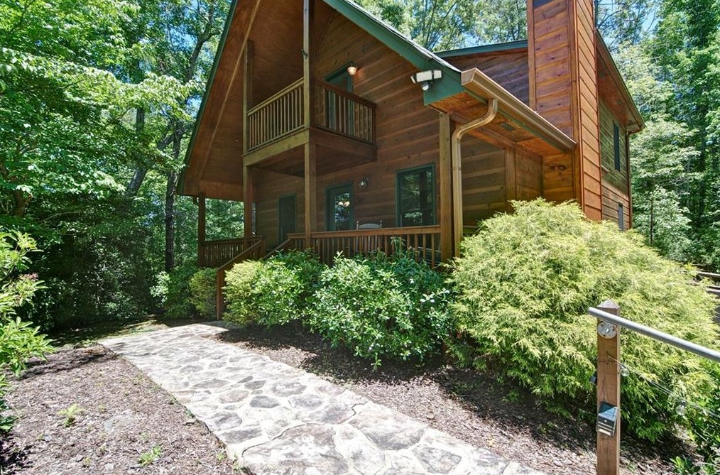97 Cabernet Trl, Dahlonega, GA 30533-7970