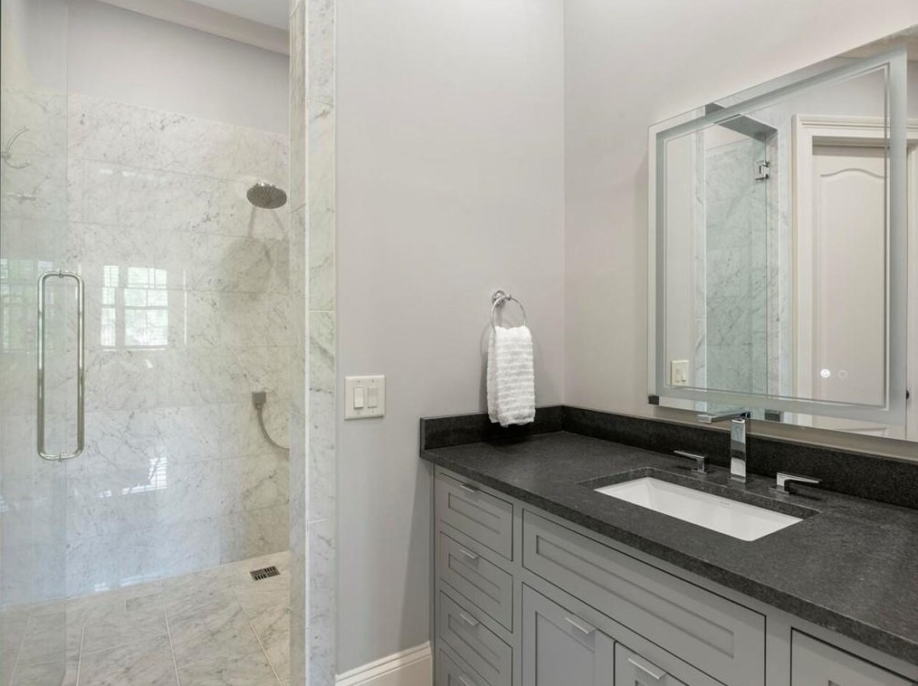 2985 Mnr Brg Dr, Alpharetta GA 30004-8813 exterior