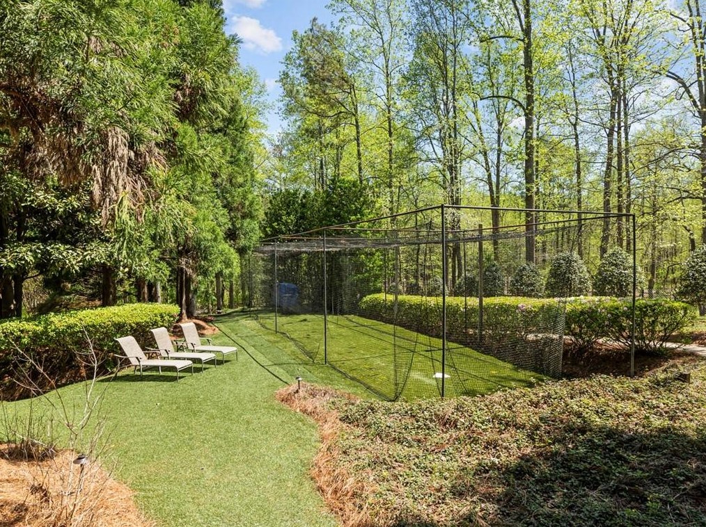 2985 Mnr Brg Dr, Alpharetta GA 30004-8813 exterior