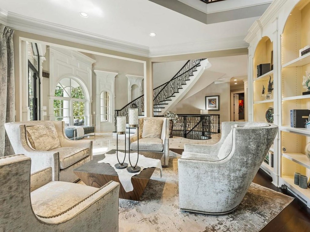 2985 Mnr Brg Dr, Alpharetta GA 30004-8813 exterior