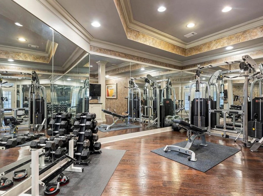 2985 Mnr Brg Dr, Alpharetta GA 30004-8813 exterior