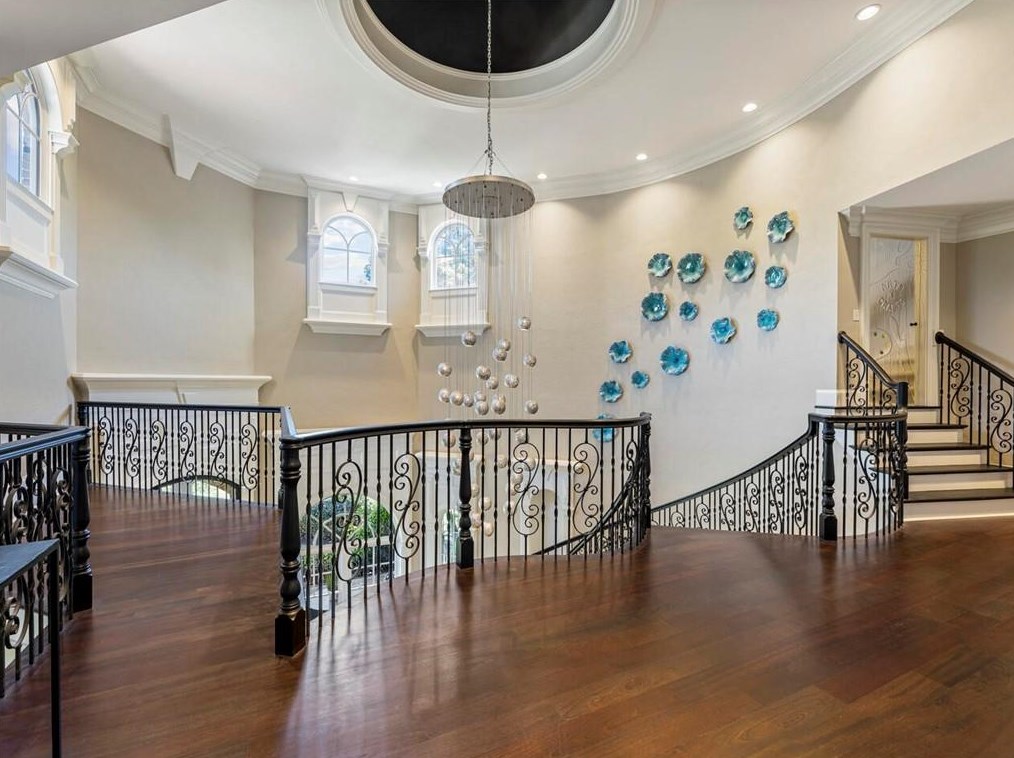 2985 Mnr Brg Dr, Alpharetta GA 30004-8813 exterior