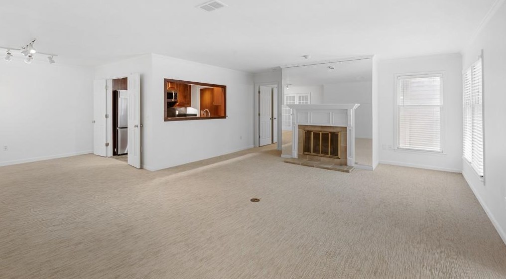 404 Bainbridge Dr, Atlanta, GA 30327-4272
