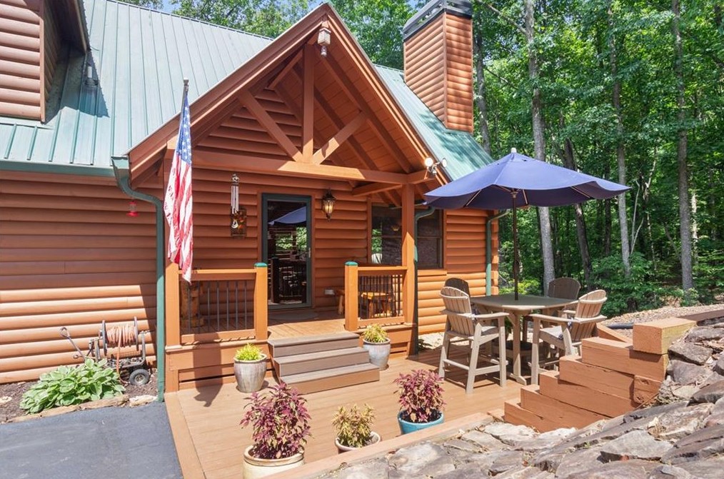 101 Ranch Mountain Ct, Dahlonega, GA 30533