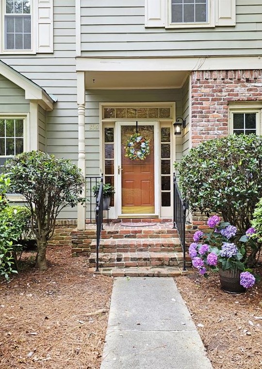256 Riverview Trl, Roswell, GA 30075-4867
