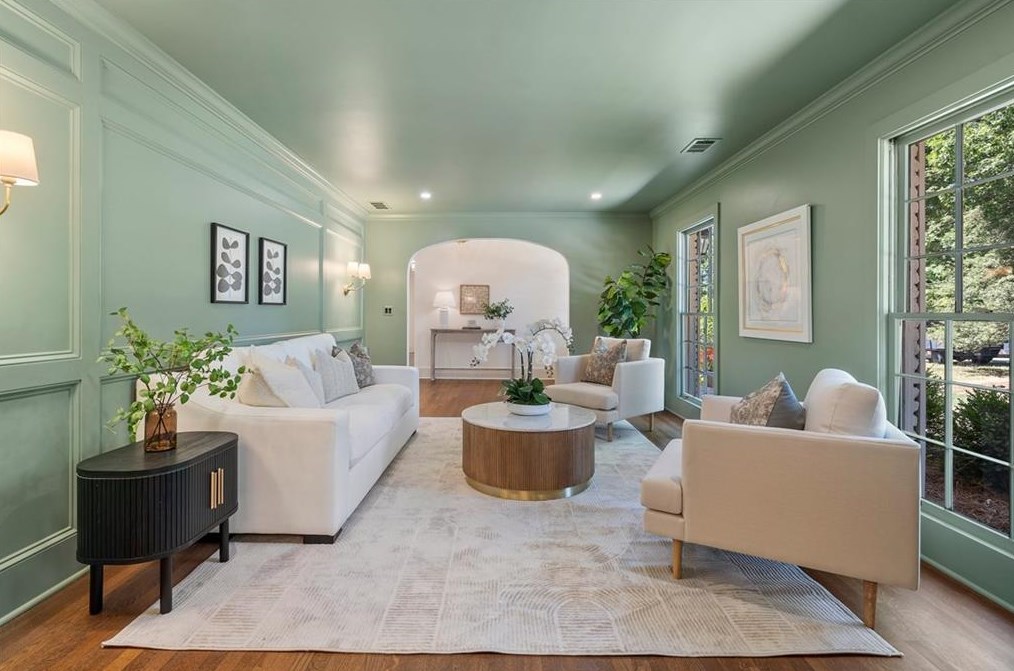 4775 Brinkley Ln, Atlanta GA 30342-2703 exterior