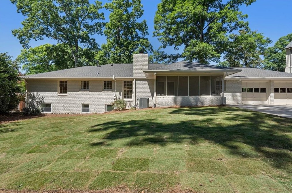 4775 Brinkley Ln, Atlanta GA 30342-2703 exterior