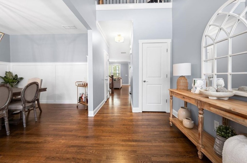 2068 Hatteras Way, Atlanta GA  30318-1083 exterior