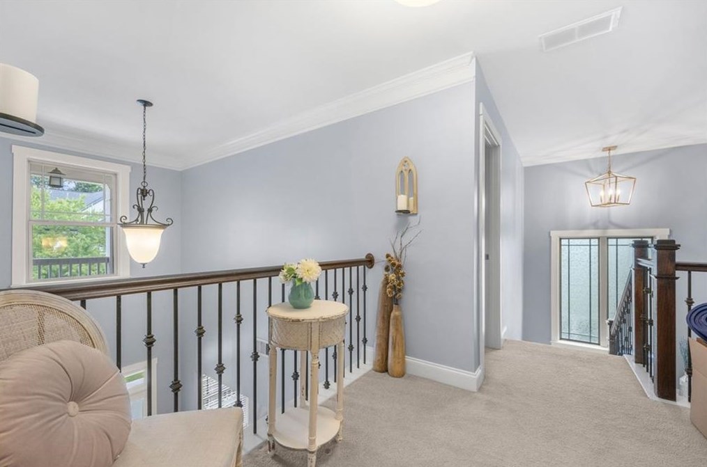 2068 Hatteras Way, Atlanta GA  30318-1083 exterior