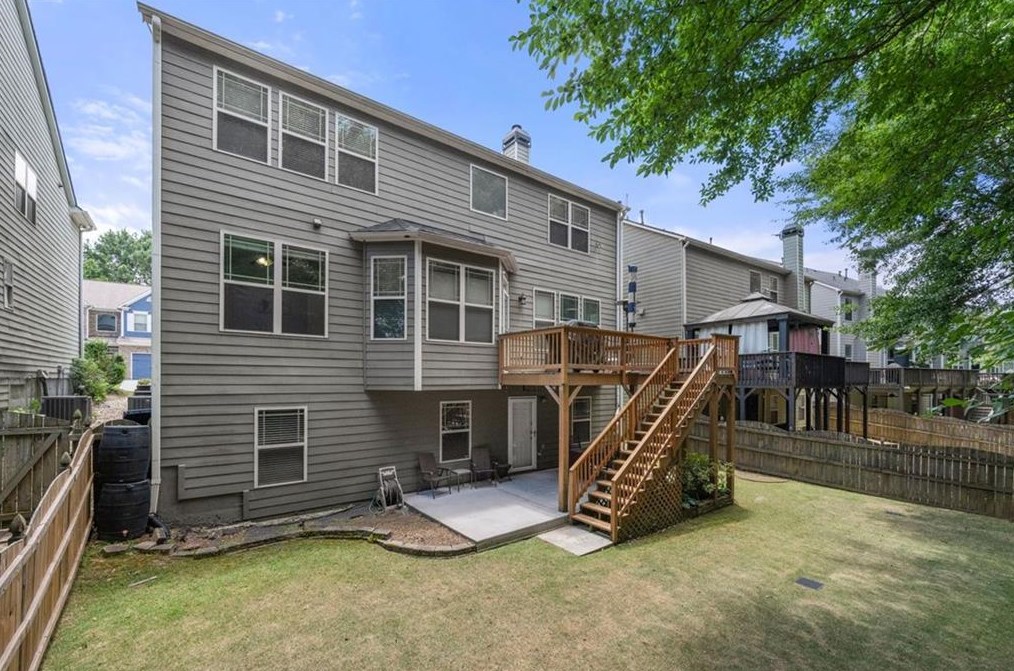 2068 Hatteras Way, Atlanta GA  30318-1083 exterior