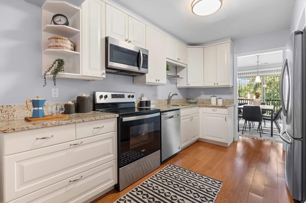 3631 Stonewall Dr, Atlanta GA  30339-3357 exterior