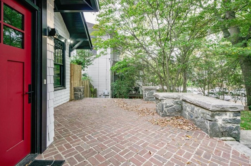 747 Myrtle St, Atlanta GA  30308-1402 exterior