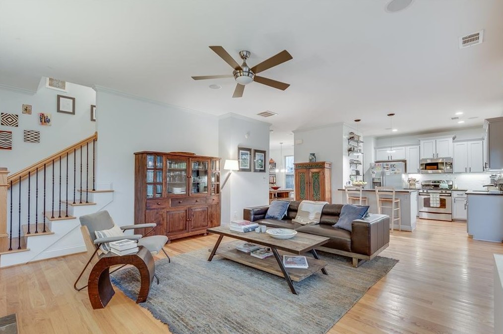 225 Murray Hl Ave, Atlanta GA 30317-1346 exterior