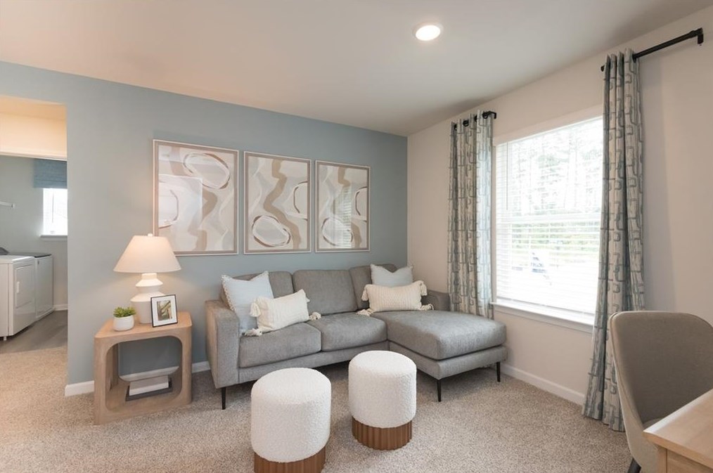 2754 Hawthorne Wy, Atlanta, GA 30337